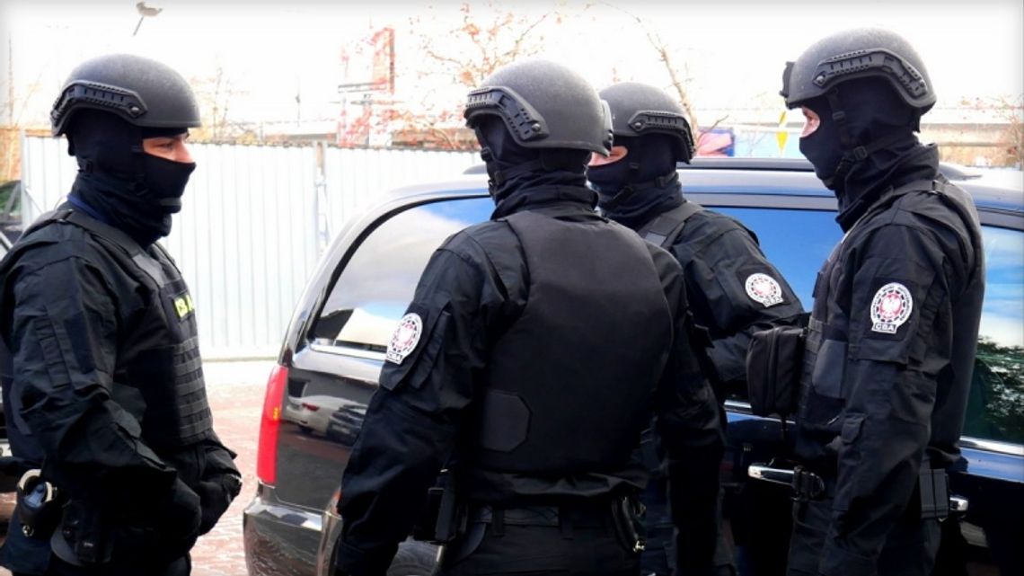 CBA zatrzymało byłych szefów Węglokoksu ws. pożyczek dla Ruchu Chorzów CBA zatrzymało byłych szefów Węglokoksu ws. pożyczek dla Ruchu Chorzów