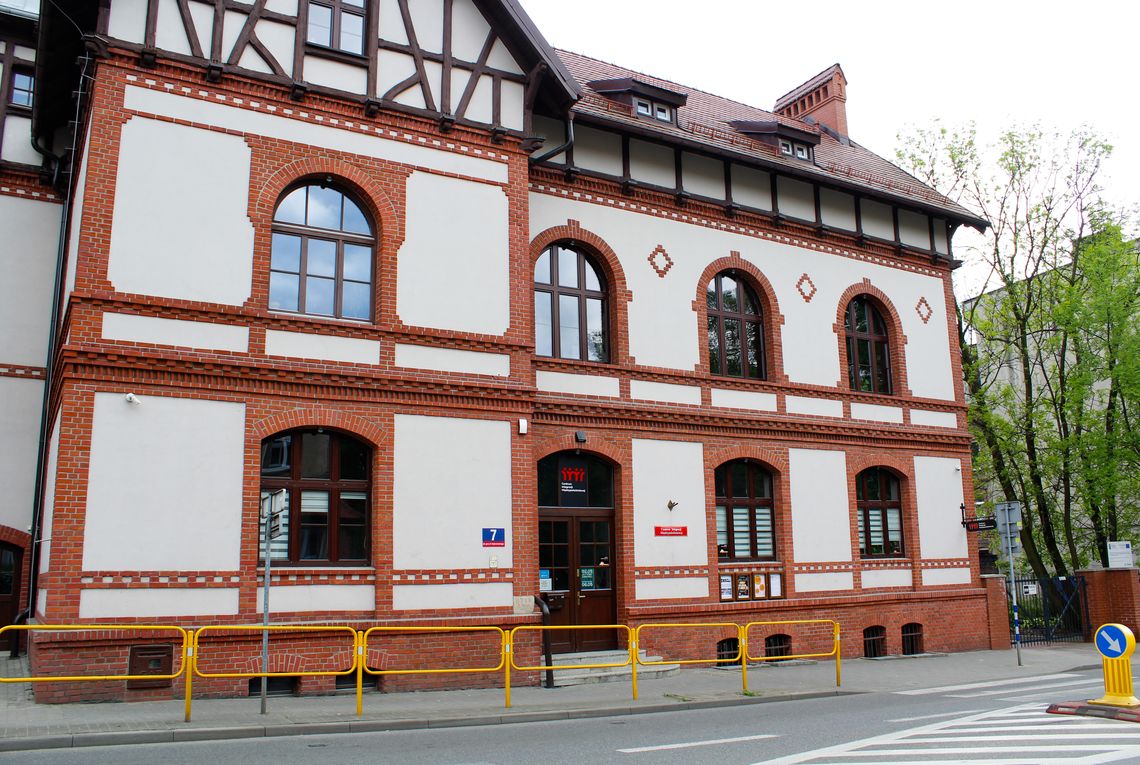 Centrum Integracji Międzypokoleniowej ma nowego dyrektora. Został nim śląski artysta i producent