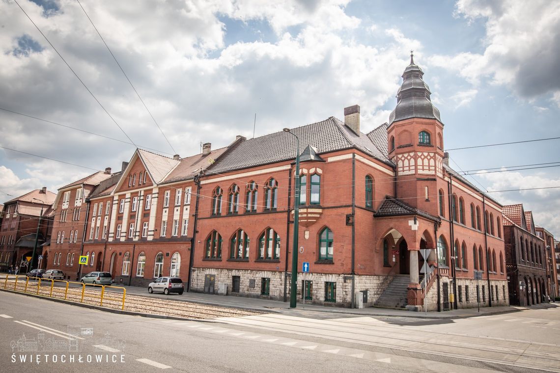 Centrum Integracji Społecznej w Świętochłowicach w ogniu krytyki po samobójstwie uczestniczki kursu