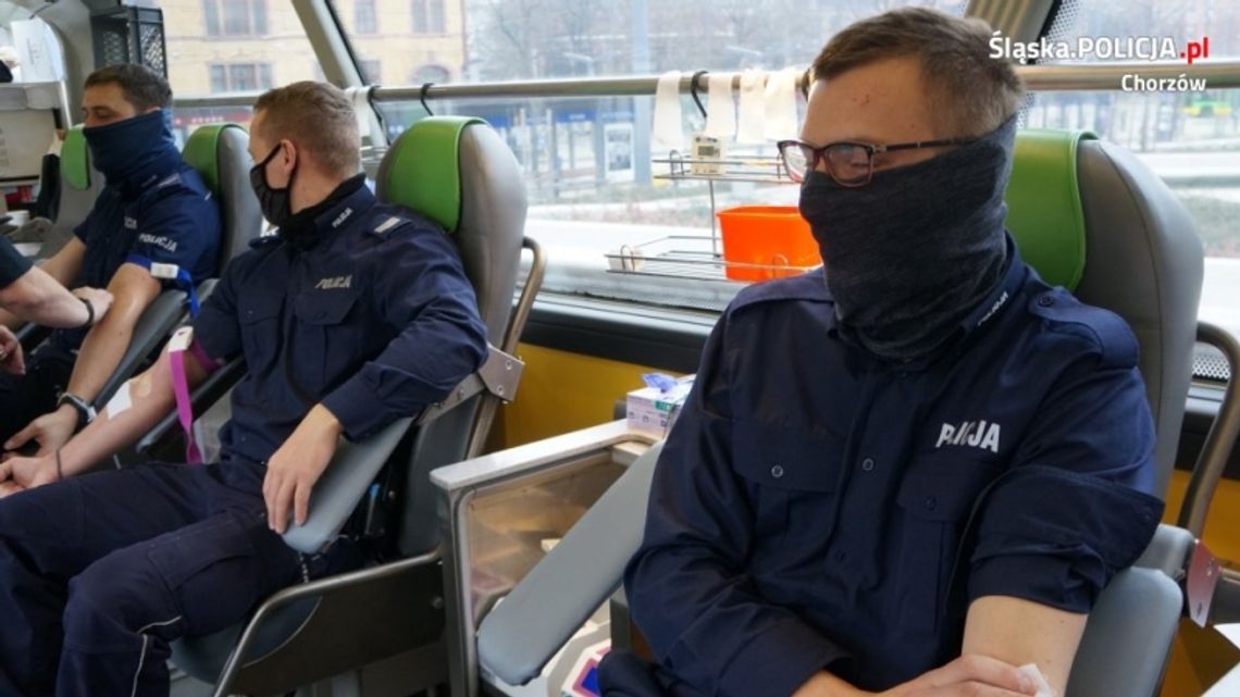 Chorzowscy mundurowi razem oddali krew