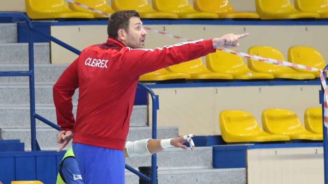 Clearex gromi we własnej hali!