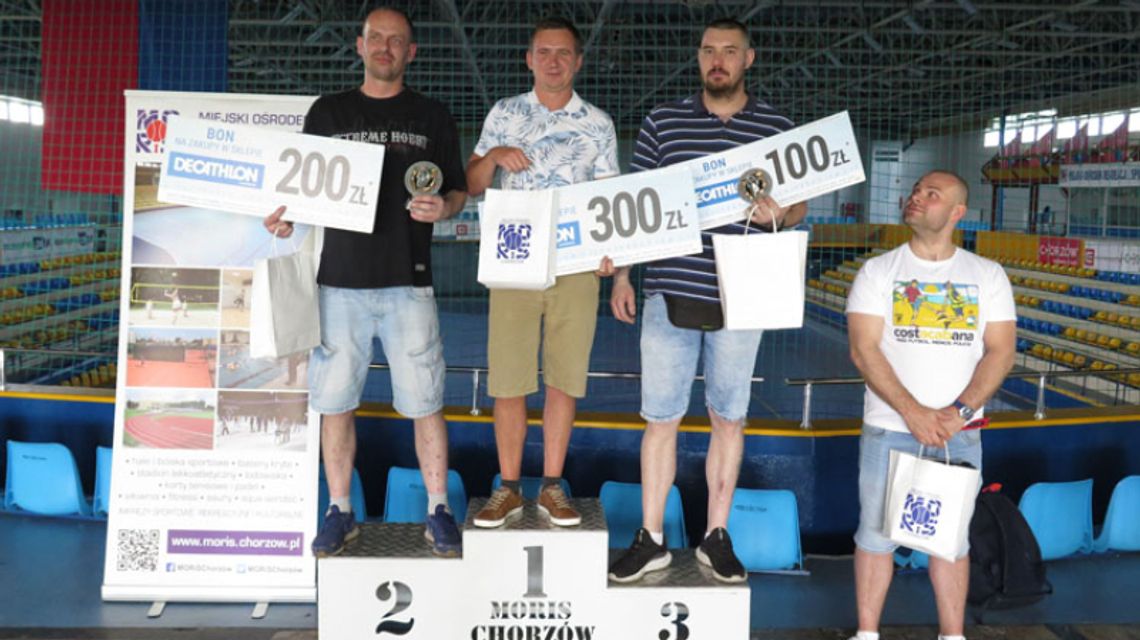 Dawid Robak ponownie mistrzem Chorzowa w darcie 