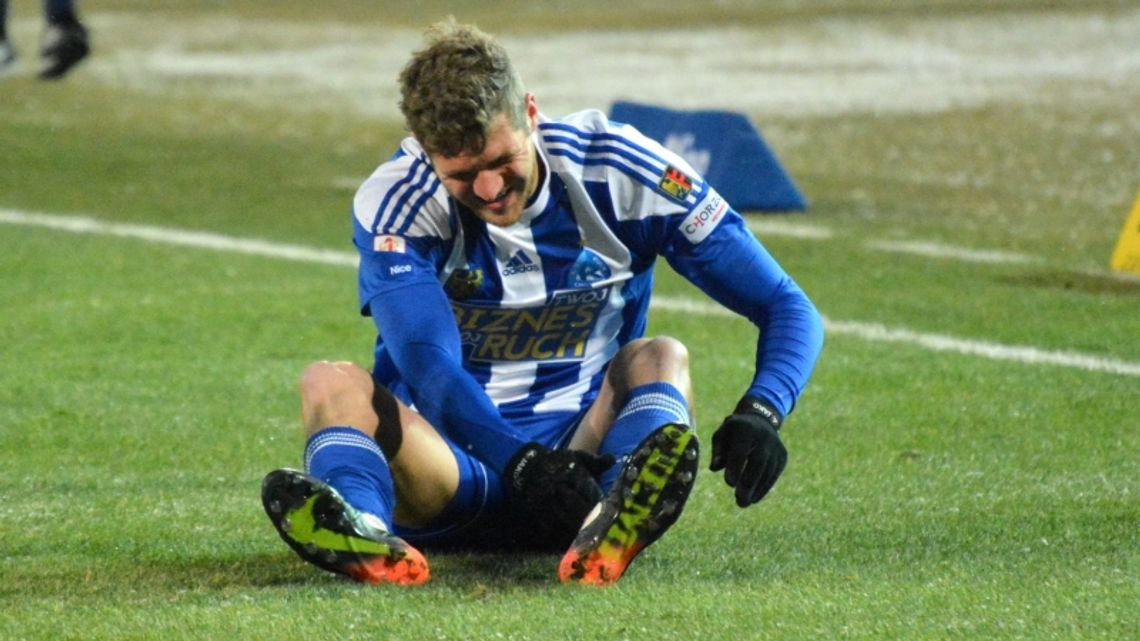 Derby osłodzą gorzki sezon?