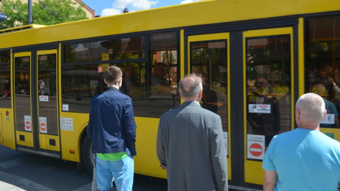 Dodatkowa komunikacja na OFF Festival