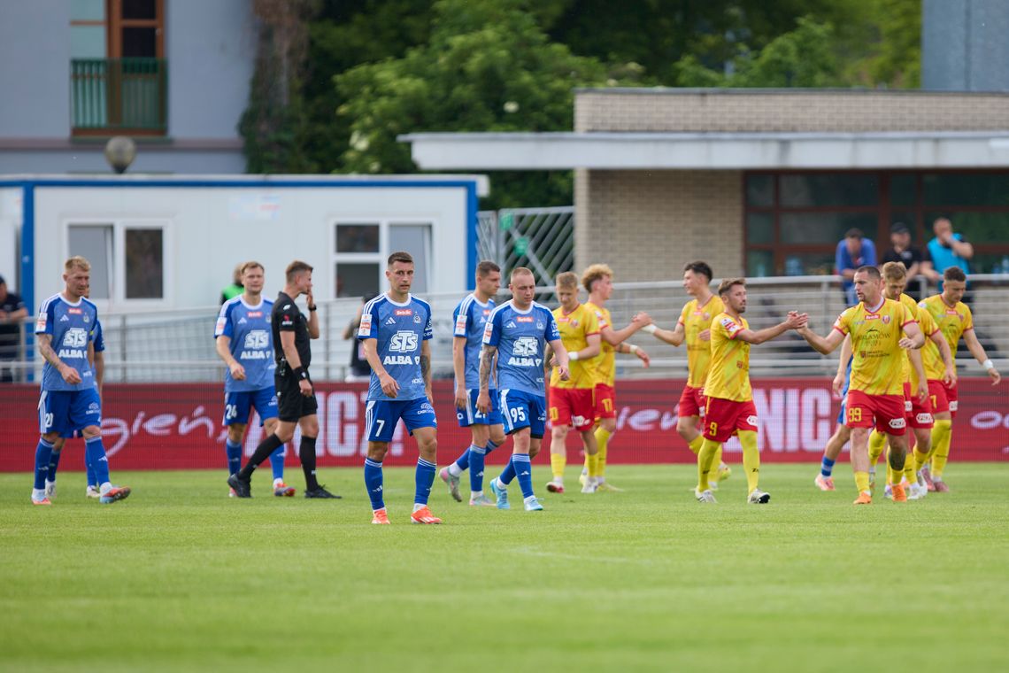 Dreszczowiec w Pruszkowie i wielki blamaż Niebieskich... Ruch nie zagra w barażach o Ekstraklasę! Dreszczowiec w Pruszkowie i wielki blamaż Niebieskich... Ruch nie zagra w barażach o Ekstraklasę!