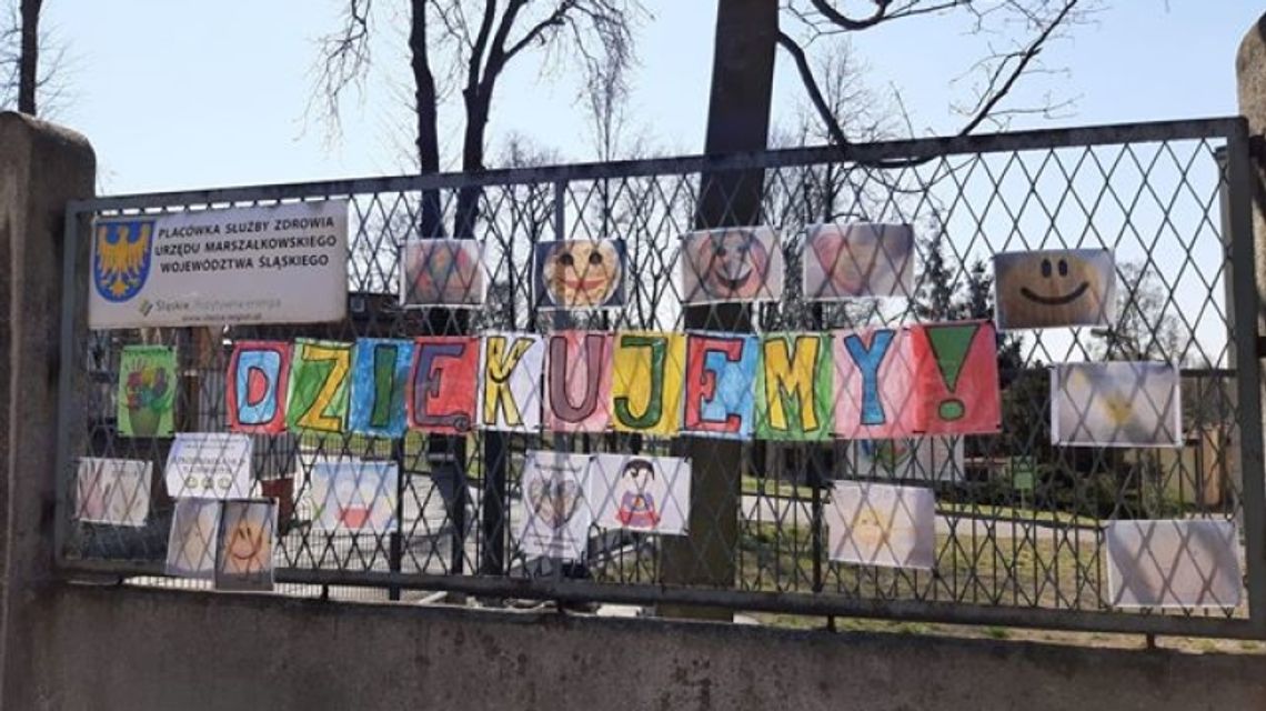 Dzieci podziękowały pracownikom szpitala