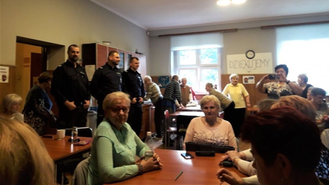 Dzielnicowi na spotkaniu z seniorami