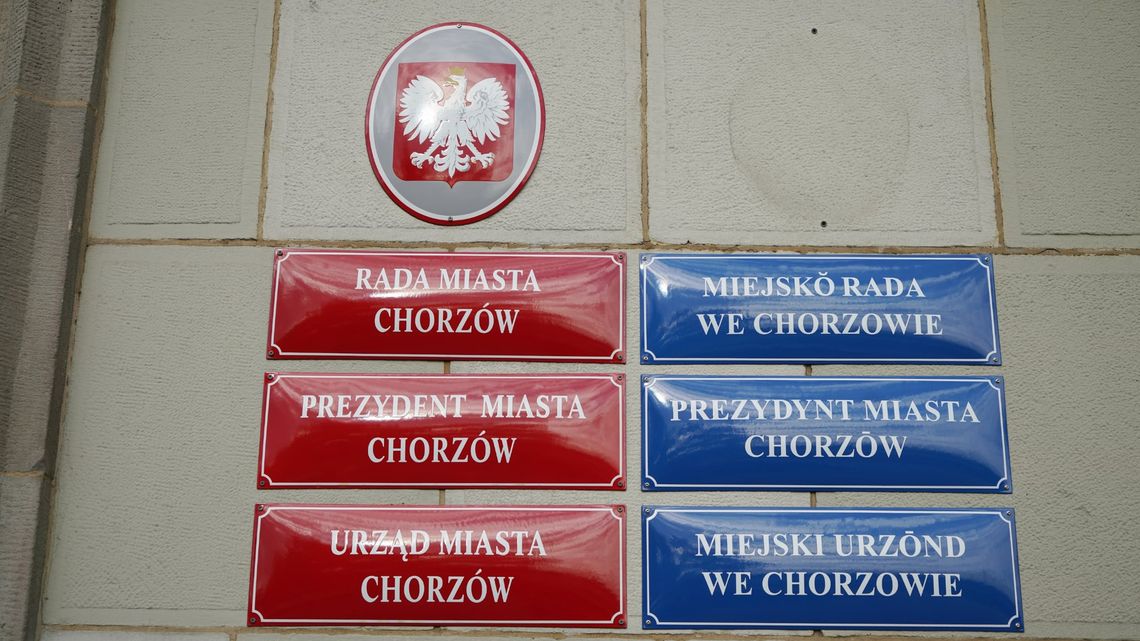 Gdzie podział się złoty orzeł z chorzowskiego urzędu miasta?