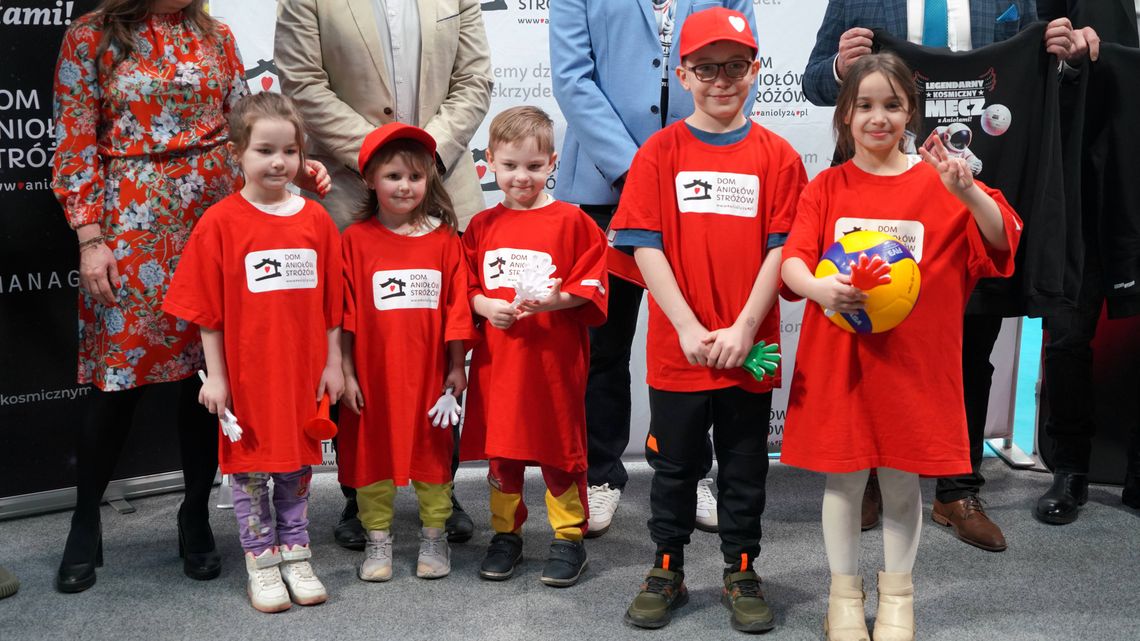 Gwiazdy zagrają dla „Aniołów”. Legendarny Kosmiczny Mecz w Arenie Katowice