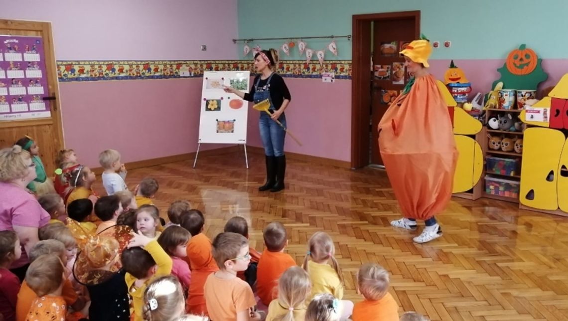 Jak przyjemnie i wesoło, kiedy dynia krąży wkoło