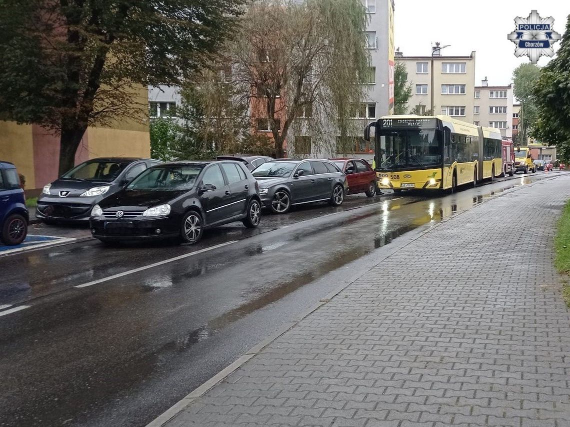 Karambol w Chorzowie: Trzykrotny recydywista za kierownicą autobusu stracił prawo jazdy