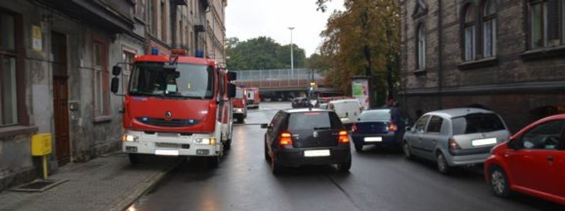 Kilkadziesiąt ton betonu... w kanale