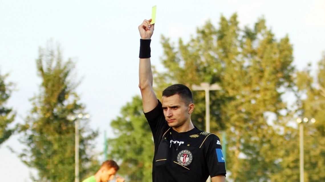 Kochanek arbitrem meczu ze Skrą Kochanek arbitrem meczu ze Skrą