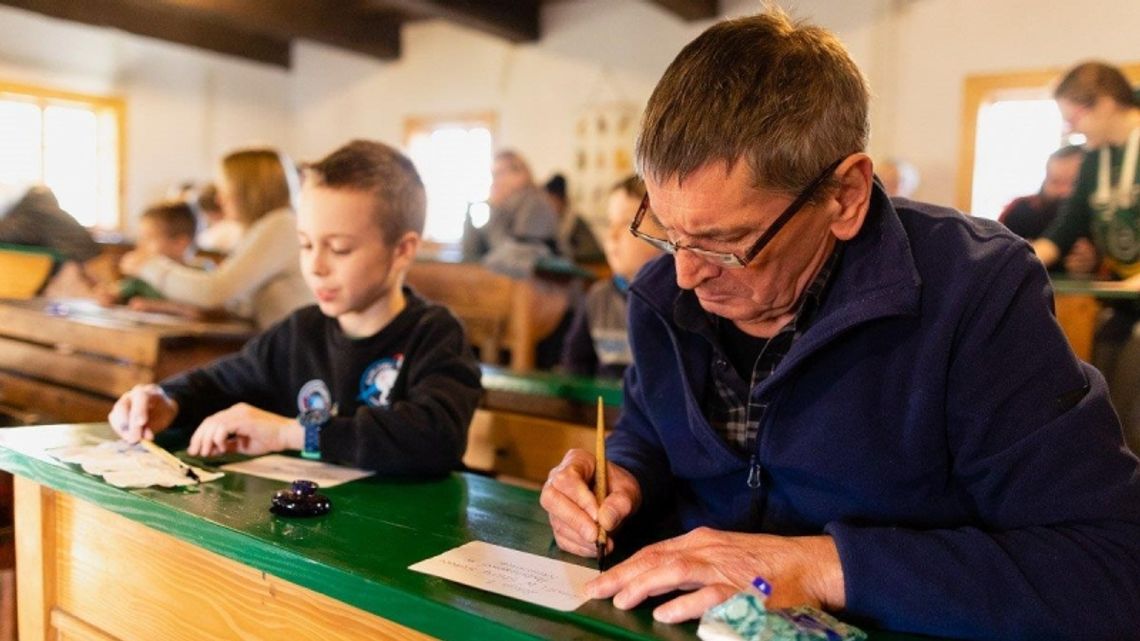 Kolorowy październik w chorzowskim Skansenie