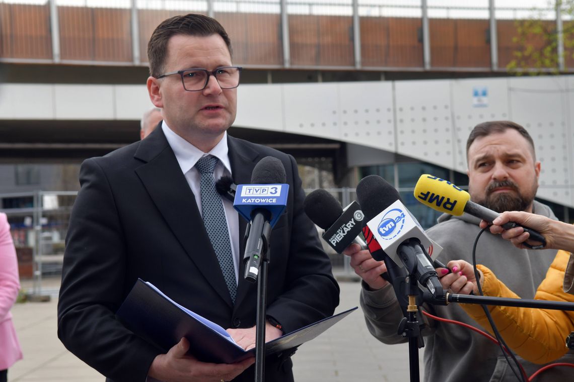 Kto zdecyduje o otwarciu estakady? Miasto pyta, WINB odbija piłeczkę