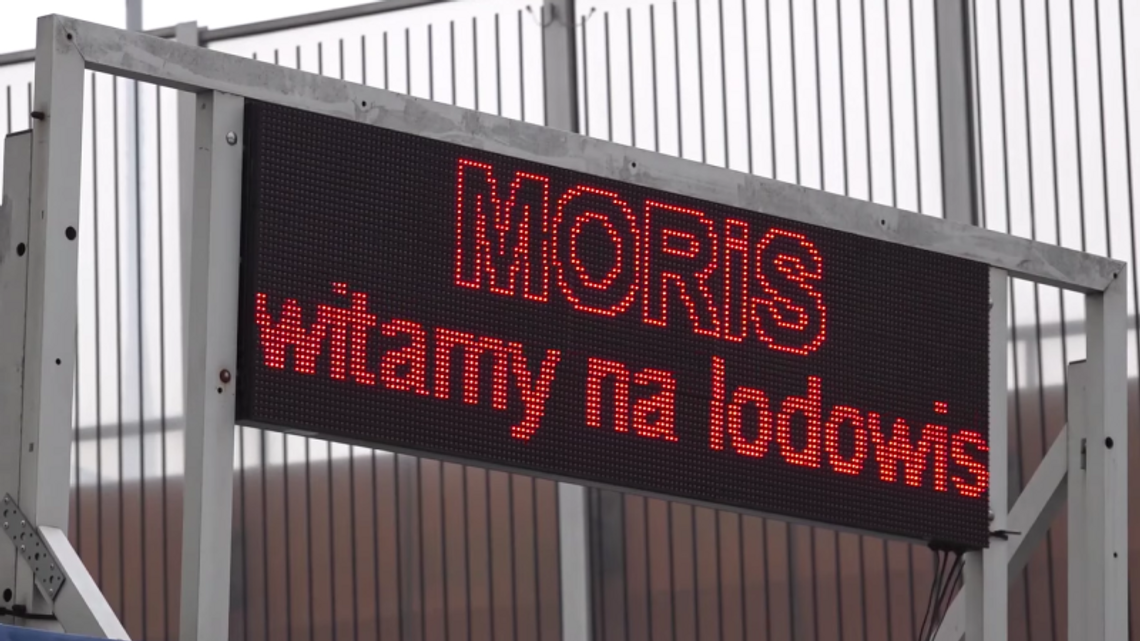 Lodowisko czynne tylko w godzinach popołudniowych Lodowisko czynne tylko w godzinach popołudniowych