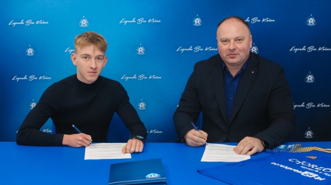 Mateusz Wojtek z kontraktem