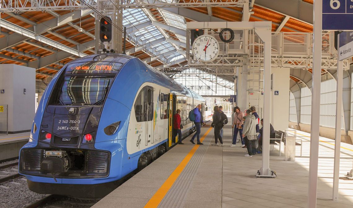Metropolia finansuje dodatkowe połączenia kolejowe z Tarnowskich Gór do Chorzowa