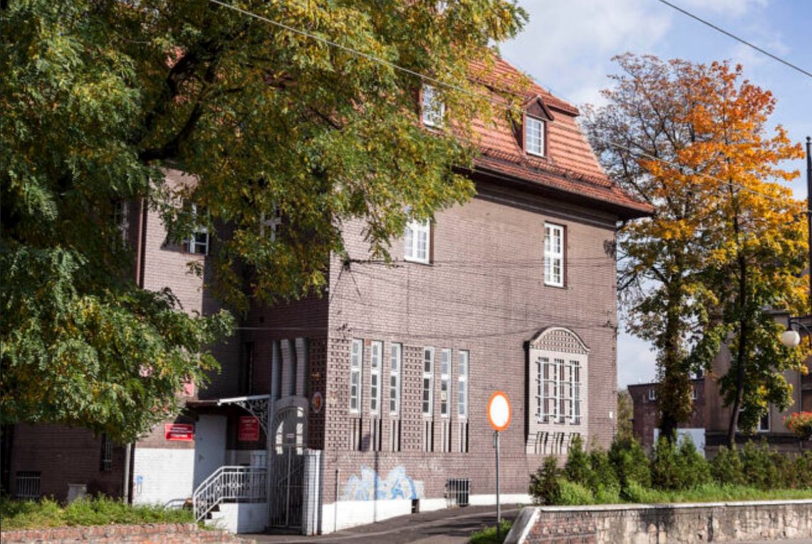 Miasto sprzedaje budynek o znaczeniu historycznym, który był miejscem kaźni w czasach Tragedii Górnośląskiej