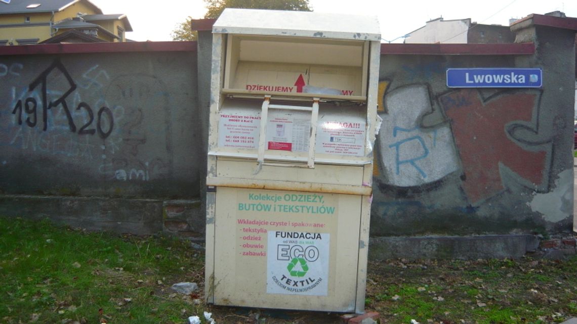 Miasto zainteresowało się pojemnikami na odzież używaną