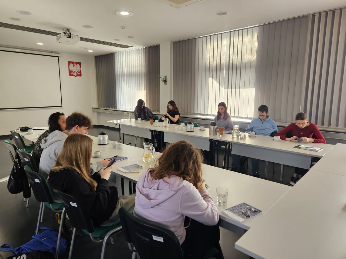 Młodzi eksperci od ubezpieczeń w akcji: etap wojewódzki Olimpiady ZUS na Śląsku tuż-tuż!