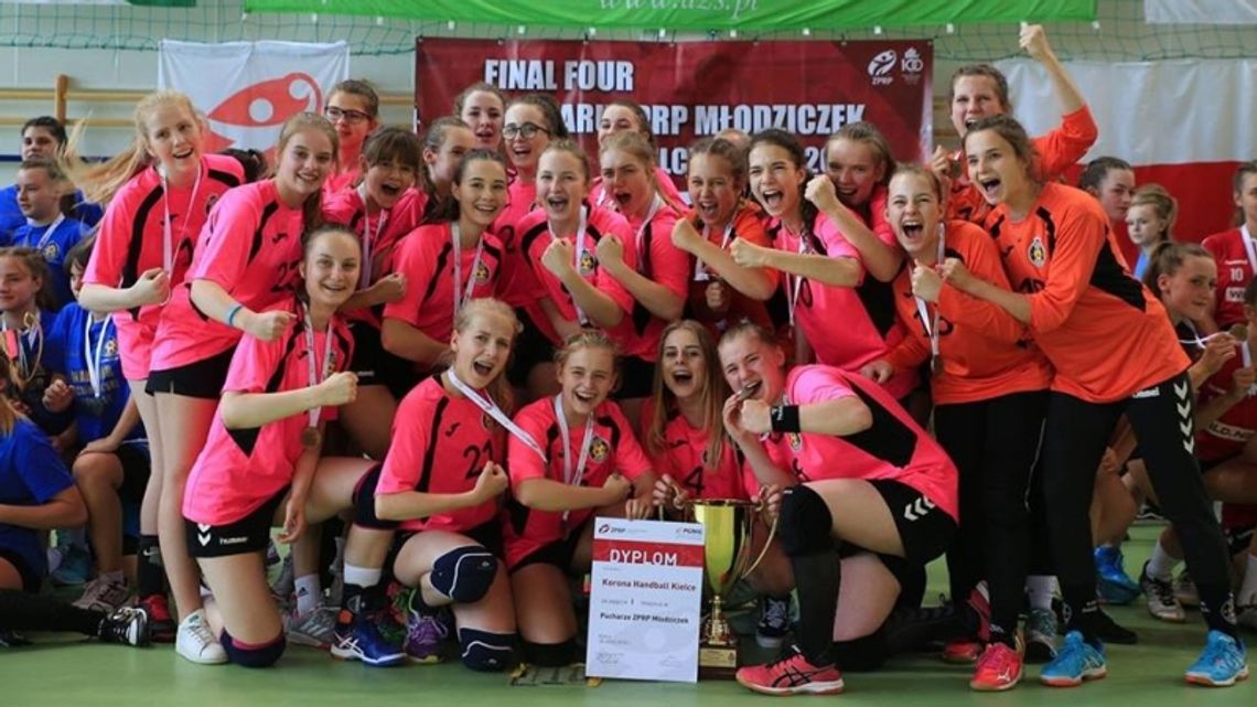 Młodziczki z wicemistrzostwem! Młodziczki z wicemistrzostwem!