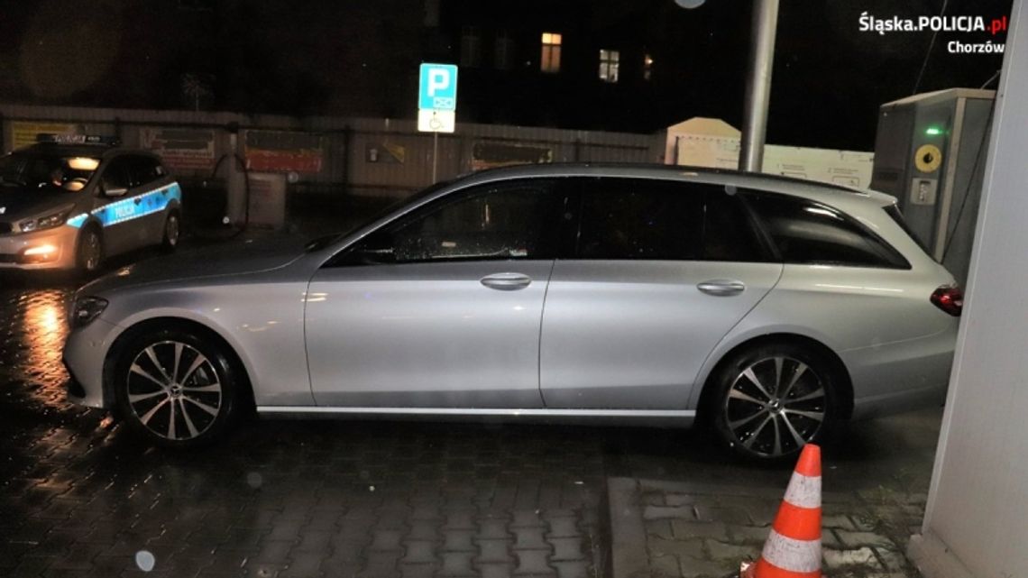 Najpierw ukradli mercedesa, potem przewozili nim narkotyki