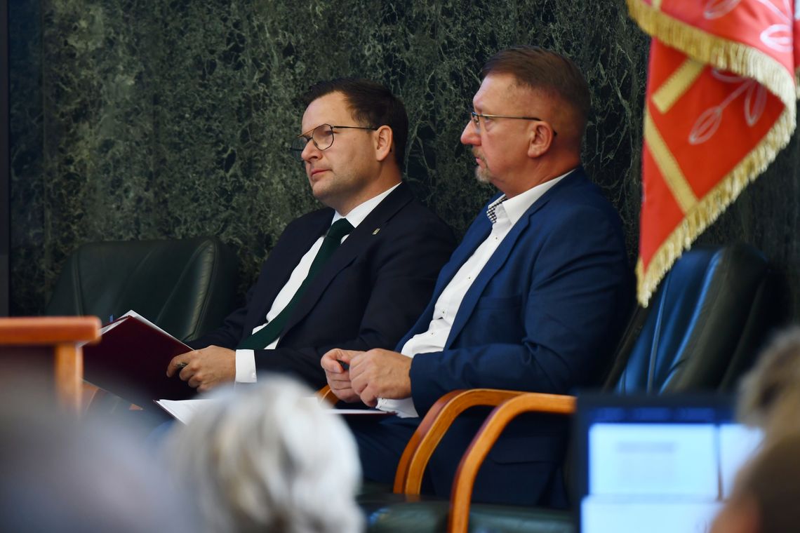 "Nasz szef, prezydent miasta, Szymon Michałek, nade wszystko ceni sobie dotrzymywanie słowa"