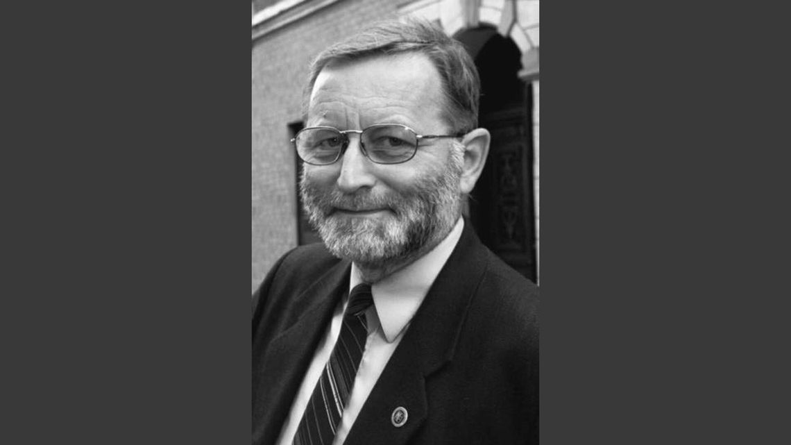 Nie żyje nauczyciel, społecznik i wielki pasjonat Chorzowa. W wieku 78 lat odszedł Roman Liczba