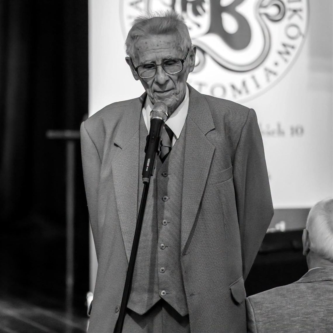 Nie żyje prof. Jan Drabina, autor licznych publikacji poświęconych historii Chorzowa Nie żyje prof. Jan Drabina, autor licznych publikacji poświęconych historii Chorzowa