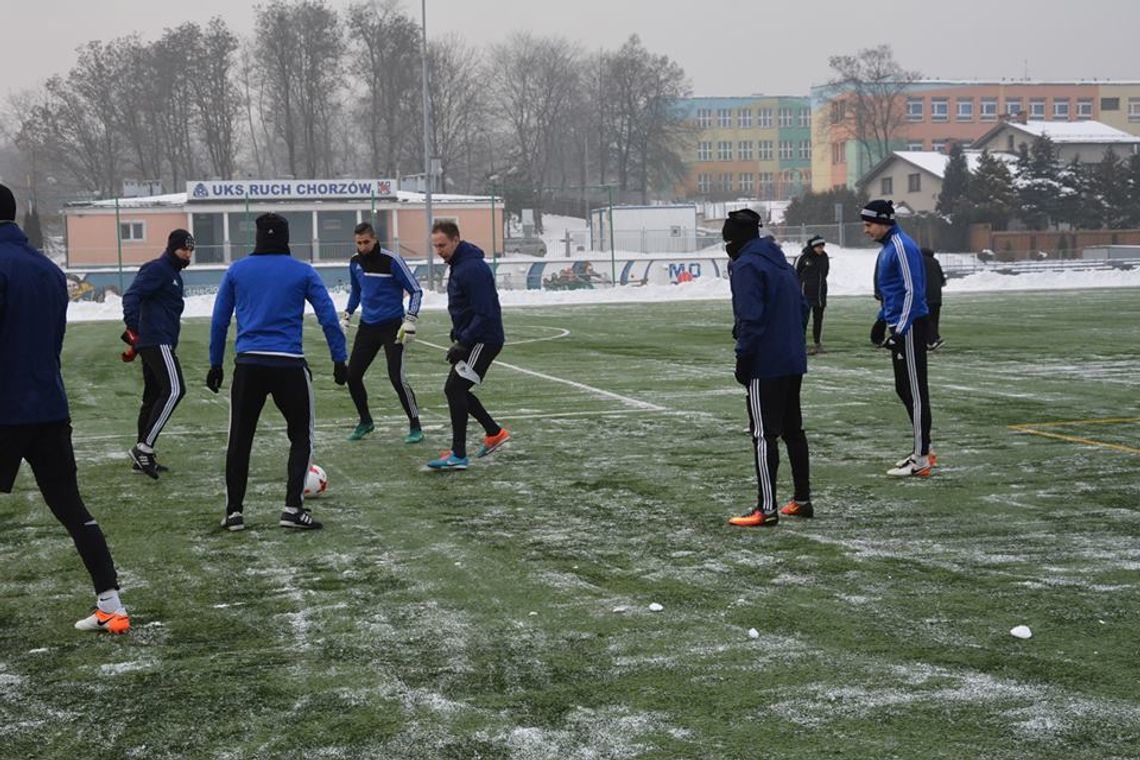 "Niebiescy" wciąż bez porażki w sparingach! "Niebiescy" wciąż bez porażki w sparingach!