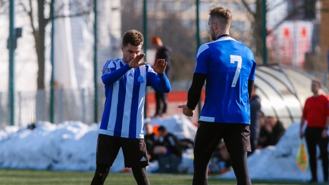 Niebiescy wygrali w Krakowie Niebiescy wygrali w Krakowie