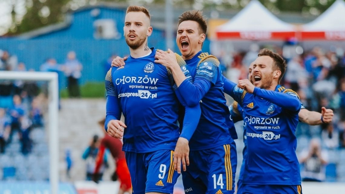 Niebiescy zmierzą się na wyjeździe ze Stalą Brzeg