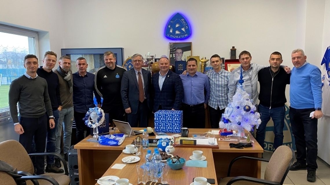 Niebieska paczka na święta Niebieska paczka na święta