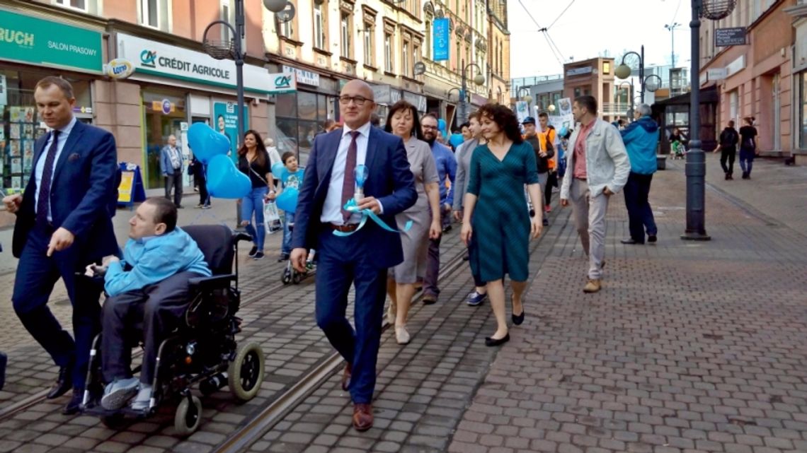 Niebieski Marsz przeszedł przez Chorzów [ZDJĘCIA]