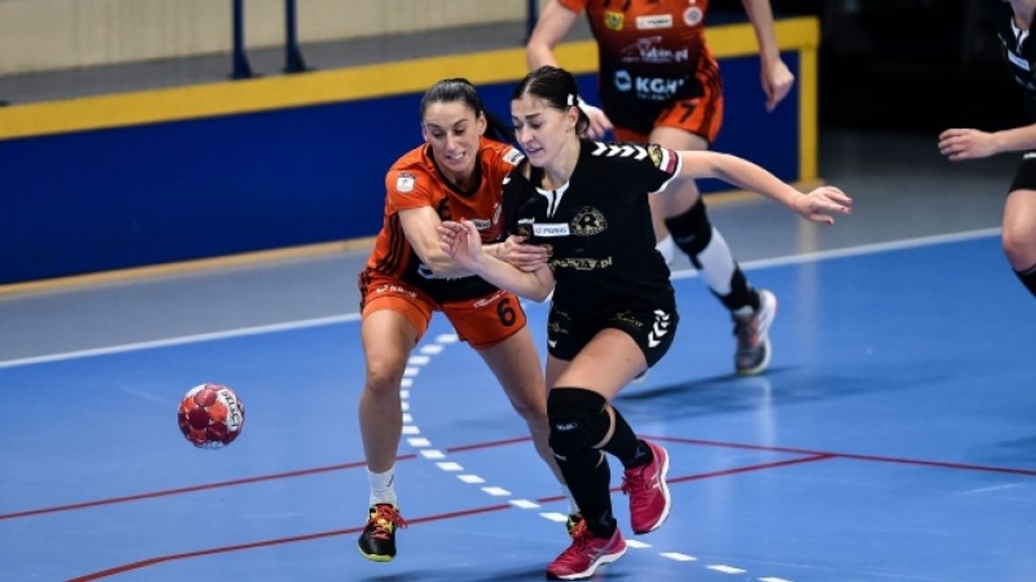 Niebieskie podejmą liderki Niebieskie podejmą liderki