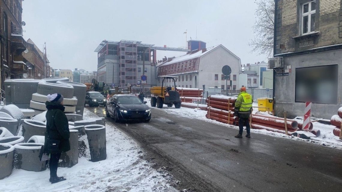 Nietrzeźwy kierował ruchem drogowym. Nie miał do tego uprawnień