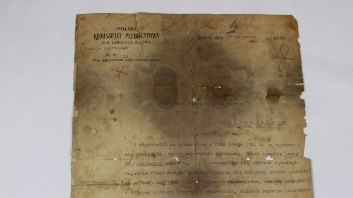 Niezwykłe odkrycie w Muzeum Hutnictwa. Znaleziono dokument związany z powstaniem klubu "Ruch" Hajduki Wielkie Niezwykłe odkrycie w Muzeum Hutnictwa. Znaleziono dokument związany z powstaniem klubu "Ruch" Hajduki Wielkie