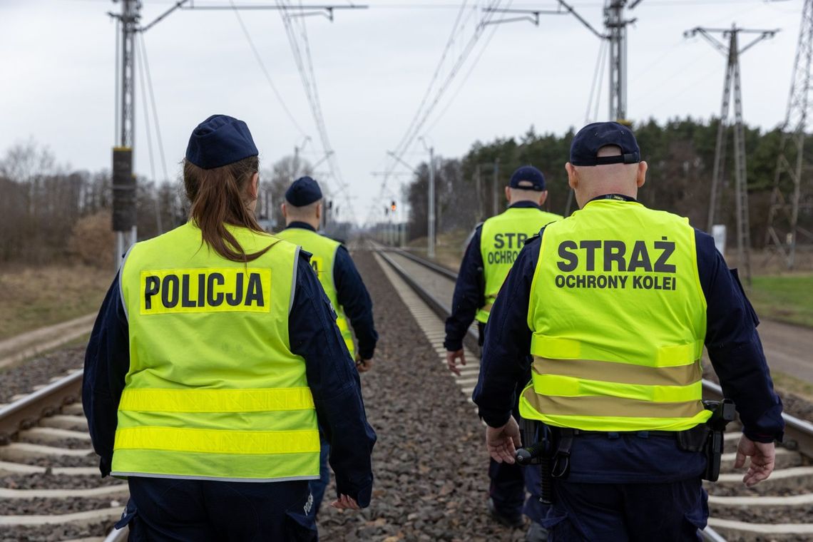 Nocny nalot na stacji Chorzów Stary. Złodzieje kabli wpadli na gorącym uczynku