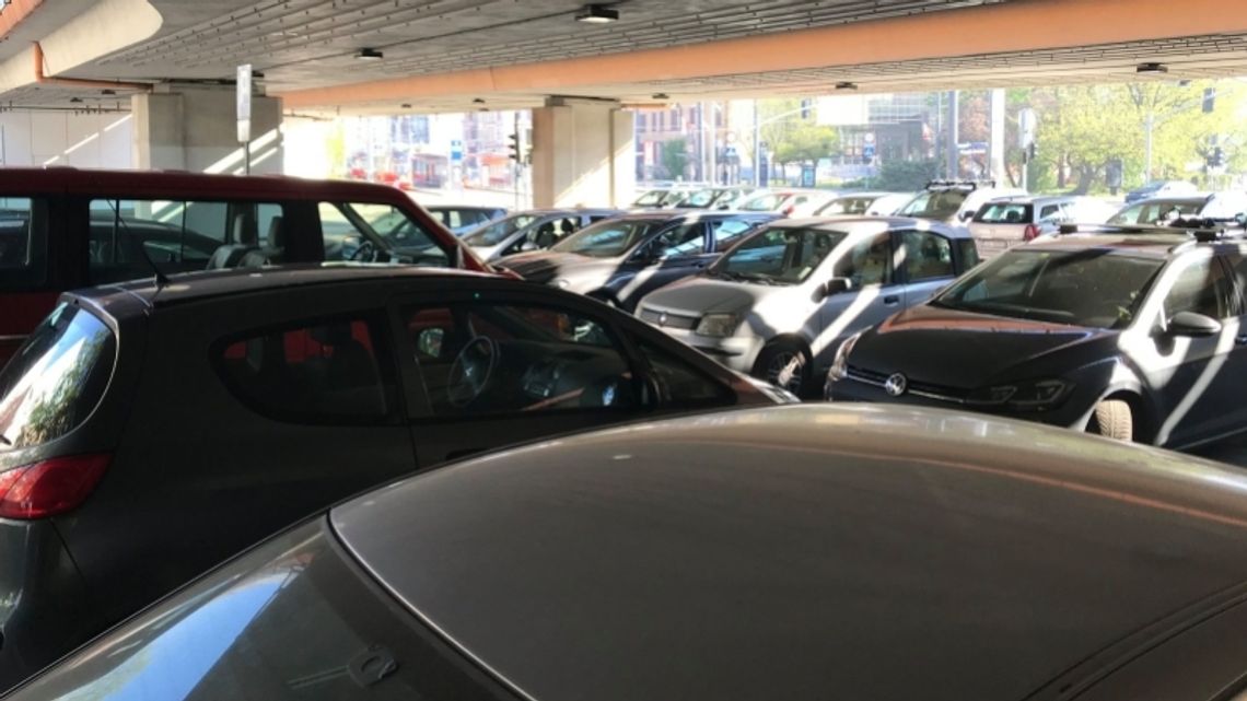 Nowe stawki i strefy płatnego parkowania