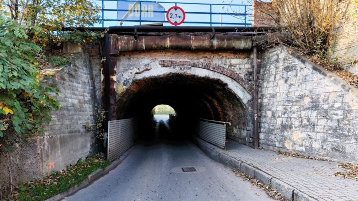 Nowe utrudnienia dla kierowców. Rusza remont wiaduktu na ul. Legnickiej!