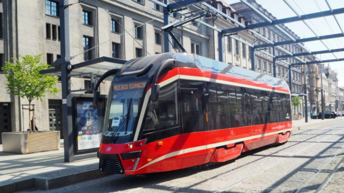 Nowy tramwaj przechodzi testy