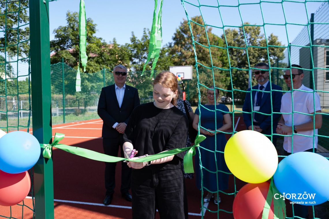 Otwarto dwa nowe boiska w Chorzowie! To efekt wygranej inwestycji w Budżecie Obywatelskim Otwarto dwa nowe boiska w Chorzowie! To efekt wygranej inwestycji w Budżecie Obywatelskim