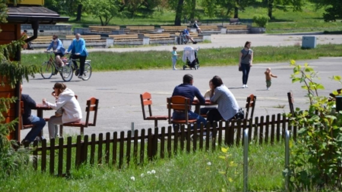 Otwarto ogródki i restauracje w Parku Śląskim Otwarto ogródki i restauracje w Parku Śląskim