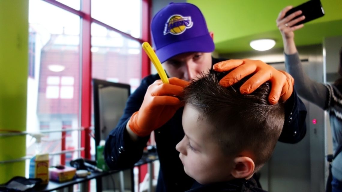 Pacjenci z nowymi fryzurami na Sylwestra Pacjenci z nowymi fryzurami na Sylwestra