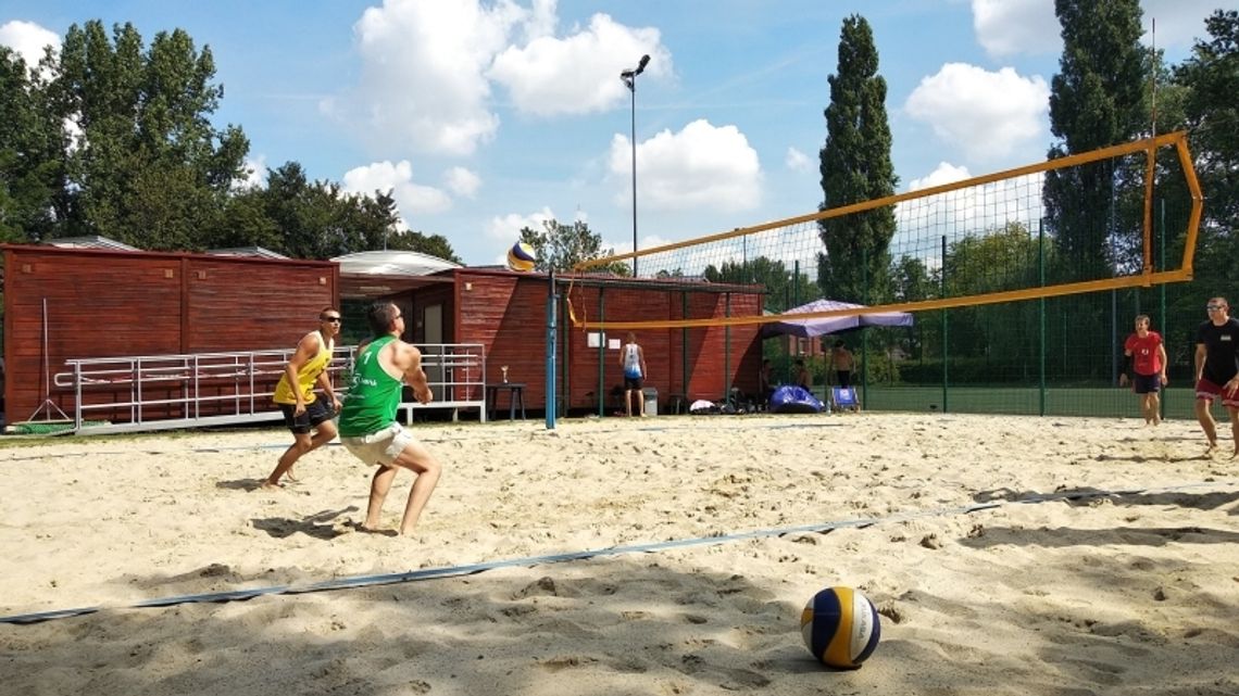 Piasek, słońce i rywalizacja Piasek, słońce i rywalizacja