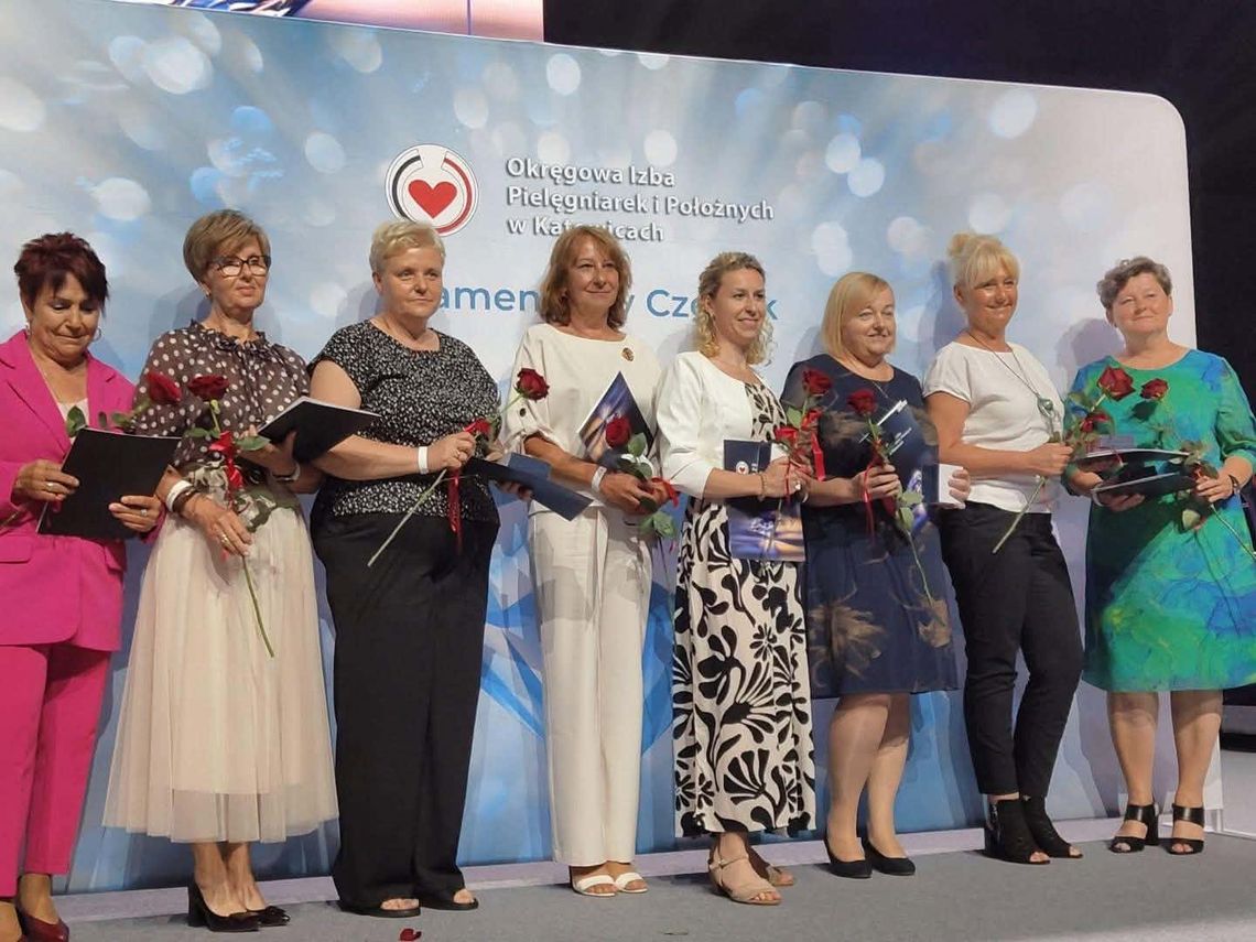 Pielęgniarki z chorzowskiego szpitala docenione. "Kompetencje idą w parze z życzliwością i człowieczeństwem" Pielęgniarki z chorzowskiego szpitala docenione. "Kompetencje idą w parze z życzliwością i człowieczeństwem"