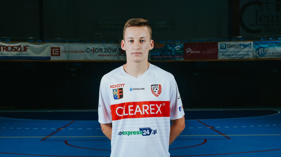 Piłkarz Clearexu Dominik Jankowski powołany na konsultacje kadry U-19