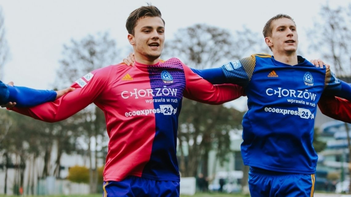 PJS: „Niebiescy” na podium