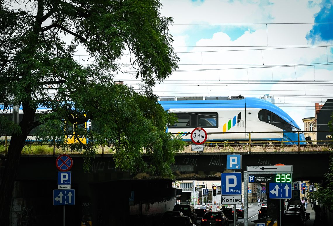 Pociągami Kolei Śląskich za złotówkę w Europejskim Dniu bez Samochodu Pociągami Kolei Śląskich za złotówkę w Europejskim Dniu bez Samochodu